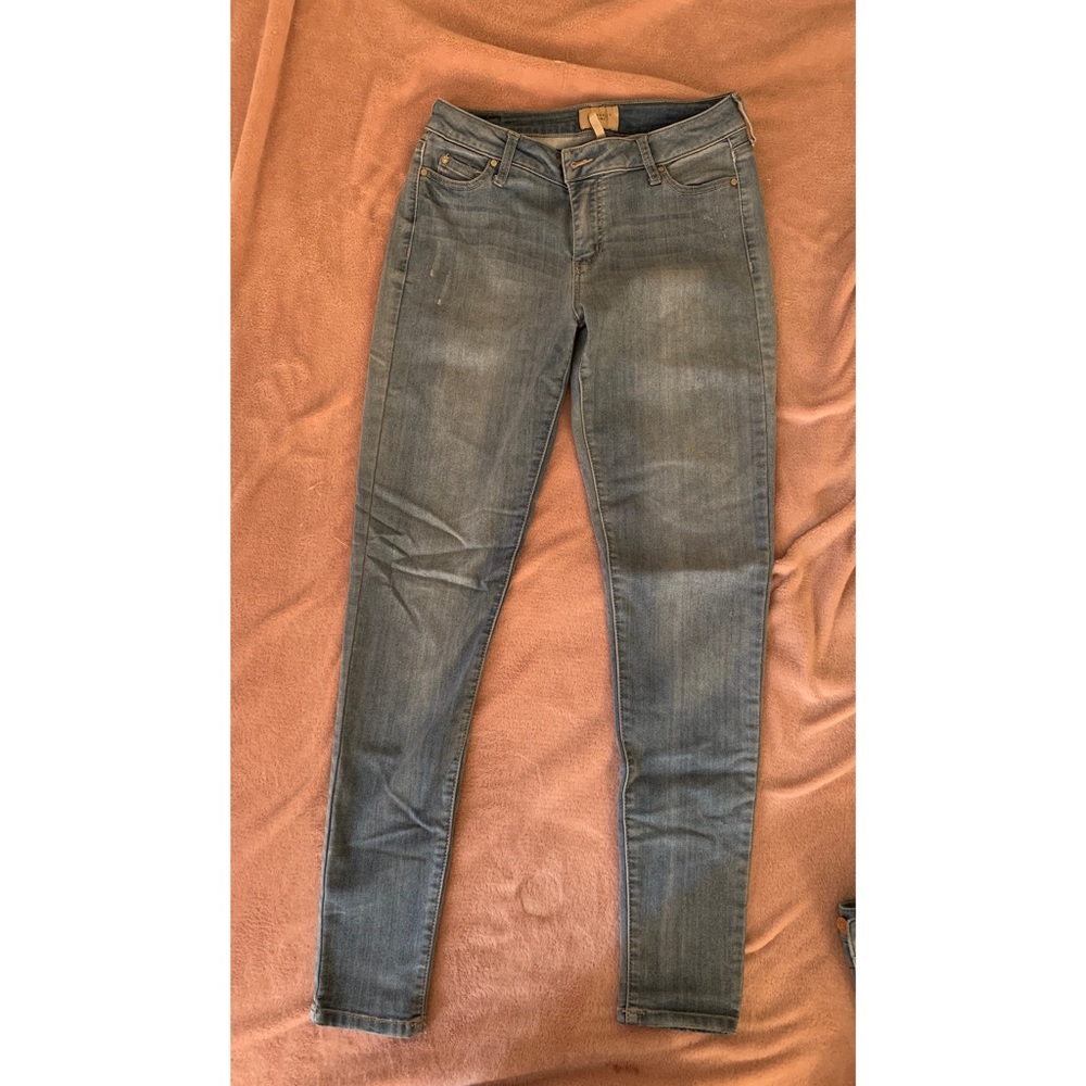 Curvy skinny jeans
